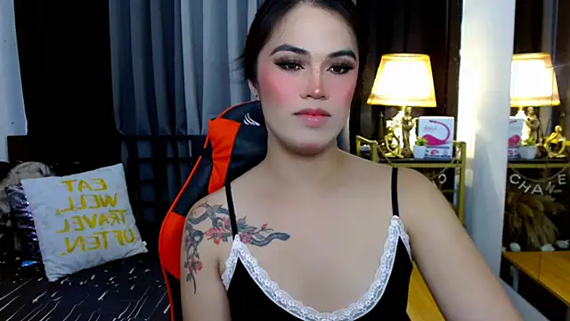 Snapshot of Arcicola chatting on 09.18.25 Arcicola online show from 09.18.25