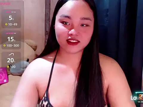 Snapshot of _Lylia chatting on 07.13.26 Lylia online show from 07.13.26