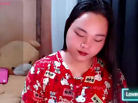 Snapshot of _Lylia chatting on 07.17.26 Lylia online show from 07.17.26