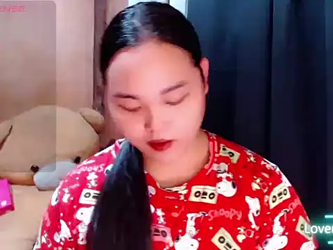 Snapshot of _Lylia chatting on 07.26.26 Lylia online show from 07.26.26