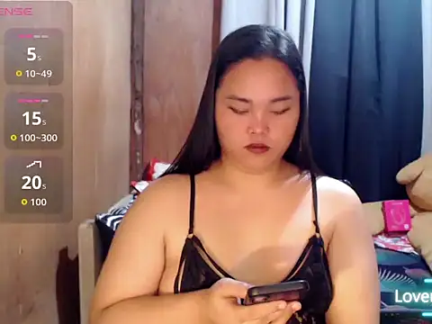 Snapshot of _Lylia chatting on 07.28.26 Lylia online show from 07.28.26