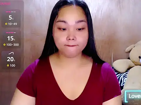 Snapshot of _Lylia chatting on 07.31.26 Lylia online show from 07.31.26
