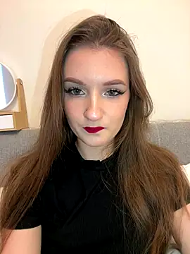 AdelinaEmber online show from 10.29.25