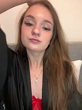 AdelinaEmber online show from 11.22.25