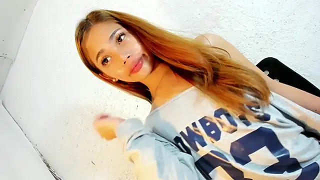 Snapshot of Ts_morena chatting on 06.14.26 Ts morena online show from 06.14.26