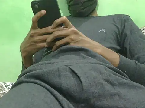 Snapshot of rockyy23boy chatting on 11.30.25 rockyy23boy online show from 11.30.25