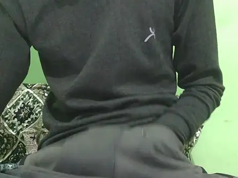 Snapshot of rockyy23boy chatting on 12.01.25 rockyy23boy online show from 12.01.25