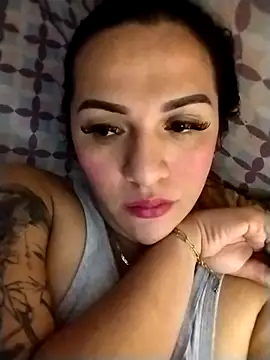 enoria1992 online show from 11.13.25