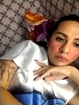 enoria1992 online show from 02.18.26