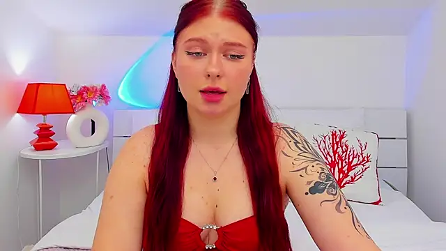 Snapshot of LizyBex chatting on 07.13.26 LizyBex online show from 07.13.26