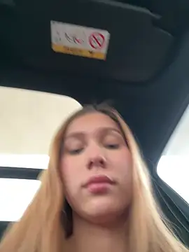 Nikii   online show from 03.29.26