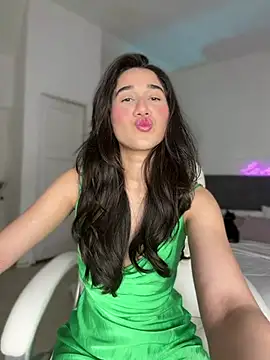 Snapshot of julieta_jhonss chatting on 07.03.26 julieta jhonss online show from 07.03.26