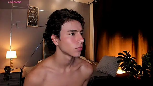 Christopher 77 online show from 11.18.25