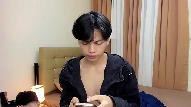 Snapshot of hotfreshdior chatting on 10.04.25 hotfreshdior online show from 10.04.25