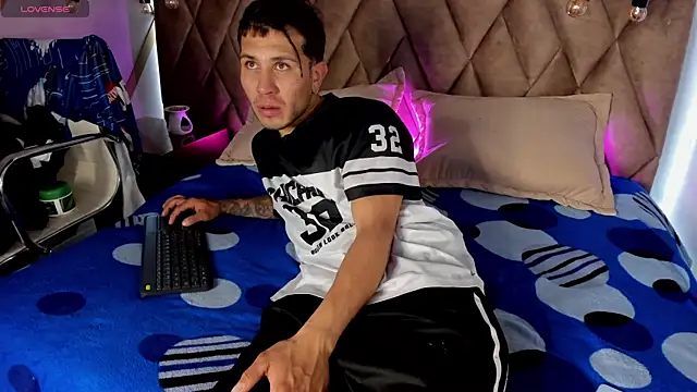 Thonixxx mr online show from 04.20.26