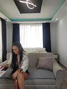 evasweett   online show from 04.16.26