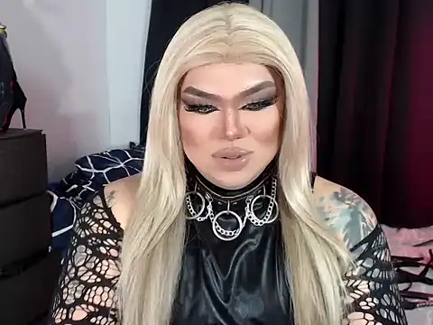 Snapshot of michellevixen922 chatting on 11.02.25 michellevixen922 online show from 11.02.25