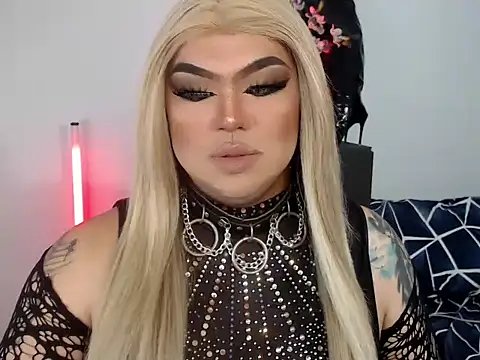 Snapshot of michellevixen922 chatting on 11.04.25 michellevixen922 online show from 11.04.25