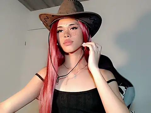 Snapshot of urcurlydiva chatting on 09.11.25 urcurlydiva online show from 09.11.25