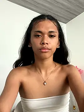 Snapshot of urcurlydiva chatting on 10.12.25 urcurlydiva online show from 10.12.25