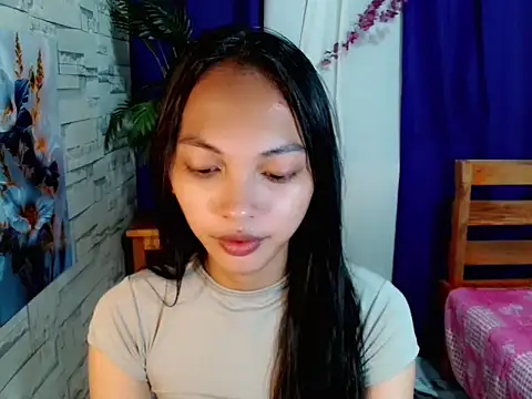 Snapshot of Simi_Ipit chatting on 06.23.26 Simi Ipit online show from 06.23.26