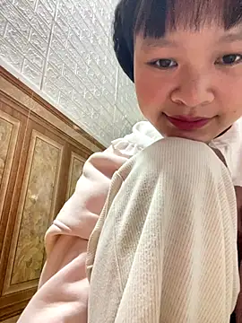 Daisy018 online show from 11.13.25