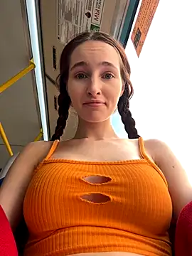 SnappyHappy online show from 09.19.25