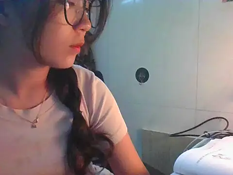 Linzly online show from 10.14.25