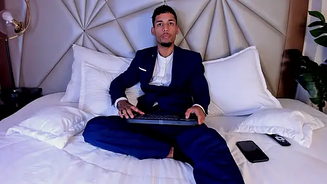 Thiagoferreti online show from 02.12.26