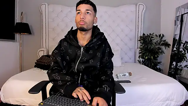 Thiagoferreti online show from 02.23.26