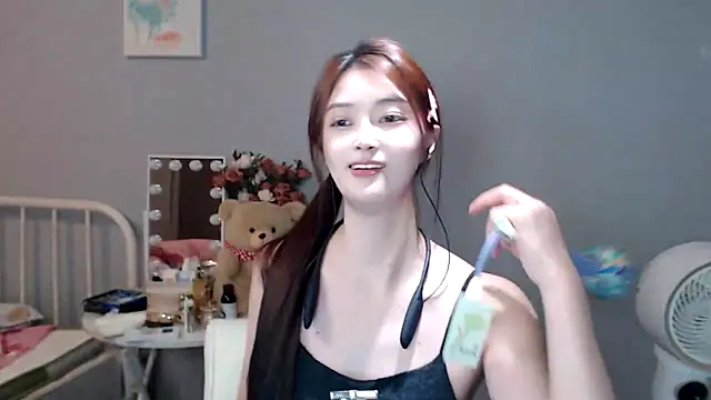 Mimi-cnbaby online show from 09.18.25