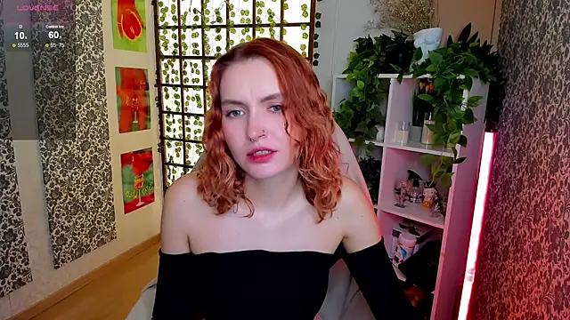 Snapshot of Elis_Cherry chatting on 10.07.25 Elis Cherry online show from 10.07.25