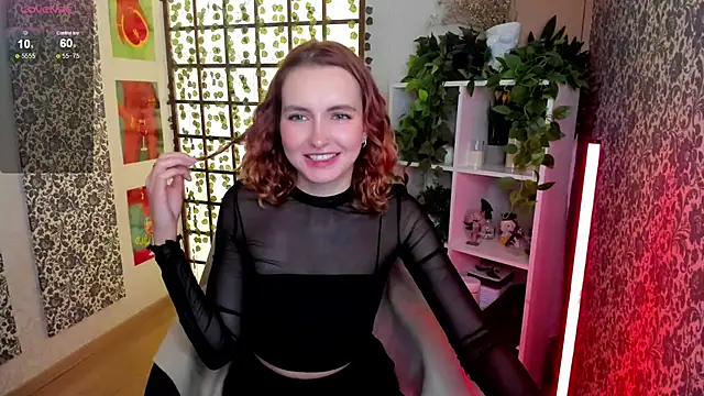 Snapshot of Elis_Cherry chatting on 10.10.25 Elis Cherry online show from 10.10.25