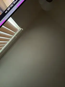 Snapshot of Sj61799 chatting on 10.22.25 Sj61799 online show from 10.22.25