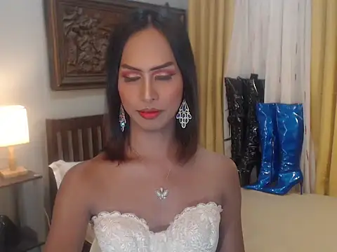 Nathalieheartt online show from 11.07.25