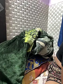 Snapshot of Hot_Jaanvi_ chatting on 04.25.26 Hot Jaanvi online show from 04.25.26