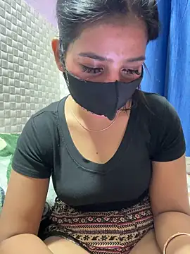 Snapshot of Hot_Jaanvi_ chatting on 04.26.26 Hot Jaanvi online show from 04.26.26