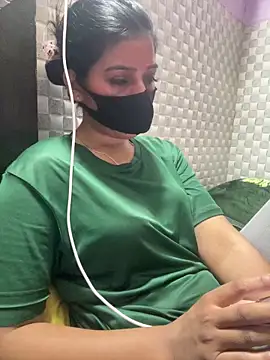 Snapshot of Hot_Jaanvi_ chatting on 04.28.26 Hot Jaanvi online show from 04.28.26