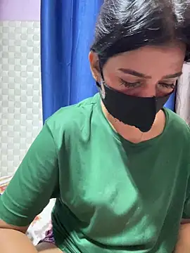 Snapshot of Hot_Jaanvi_ chatting on 05.17.26 Hot Jaanvi online show from 05.17.26
