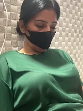 Snapshot of Hot_Jaanvi_ chatting on 05.21.26 Hot Jaanvi online show from 05.21.26