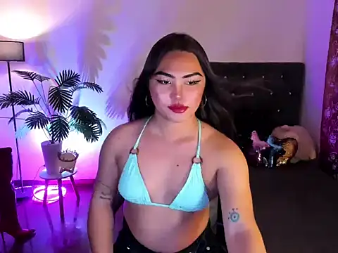 Unique Maya online show from 04.12.26