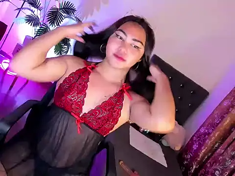 Unique Maya online show from 04.18.26