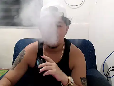 Snapshot of tastylicious_John19 chatting on 10.02.25 tastylicious John19 online show from 10.02.25