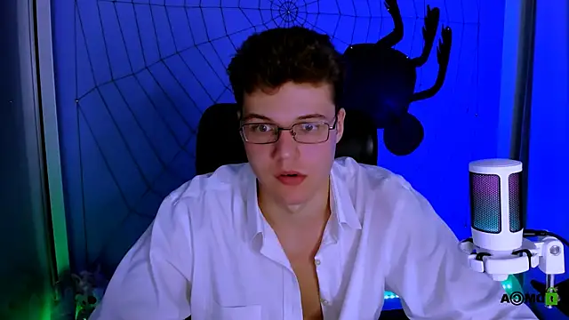 lucas long  online show from 10.23.25