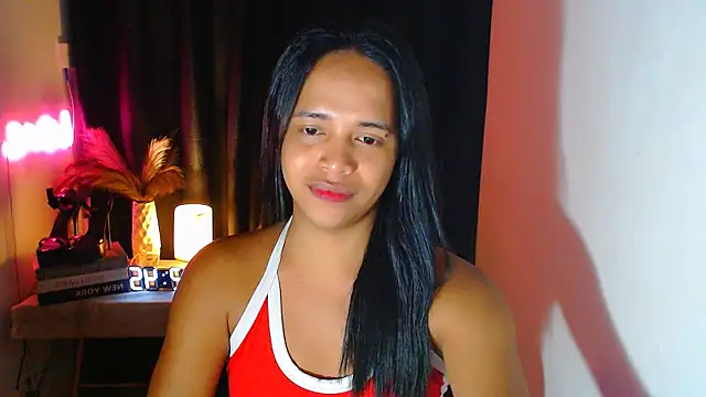 Lorainnelustts online show from 12.01.25