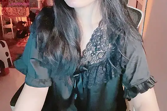    Daisy    online show from 10.13.25