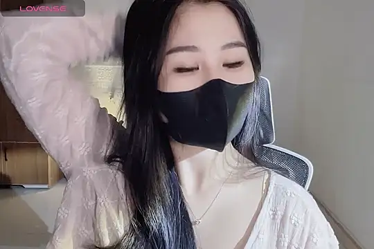    Daisy    online show from 12.22.25