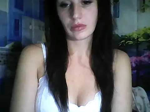 Qinini online show from 09.08.25