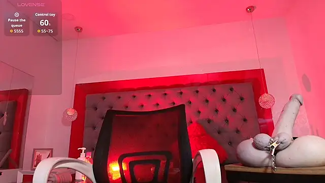 MirandaSould online show from 04.17.26