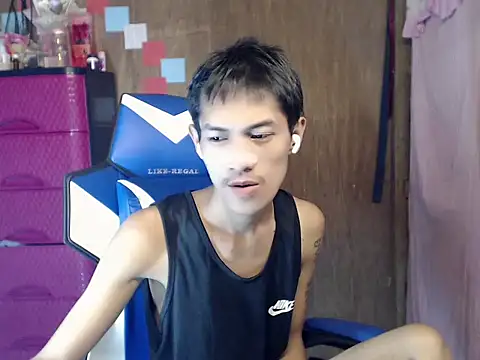 Snapshot of riks_tyler chatting on 07.17.26 riks tyler online show from 07.17.26
